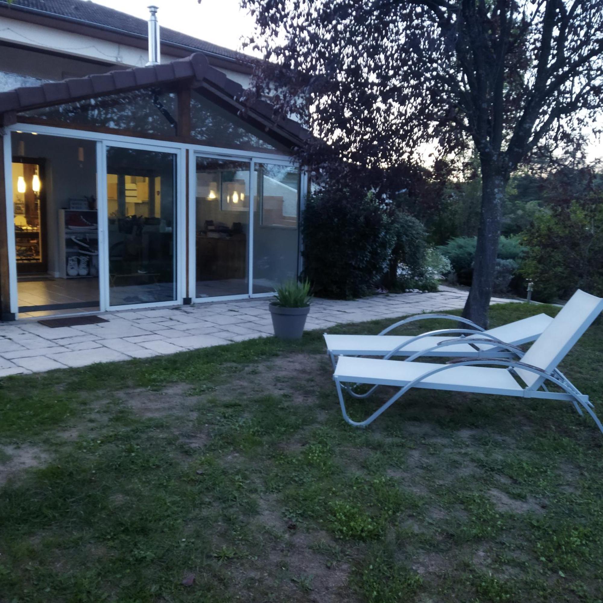 Dommartin  Chambre Dans Un Ecrin De Verdure מראה חיצוני תמונה